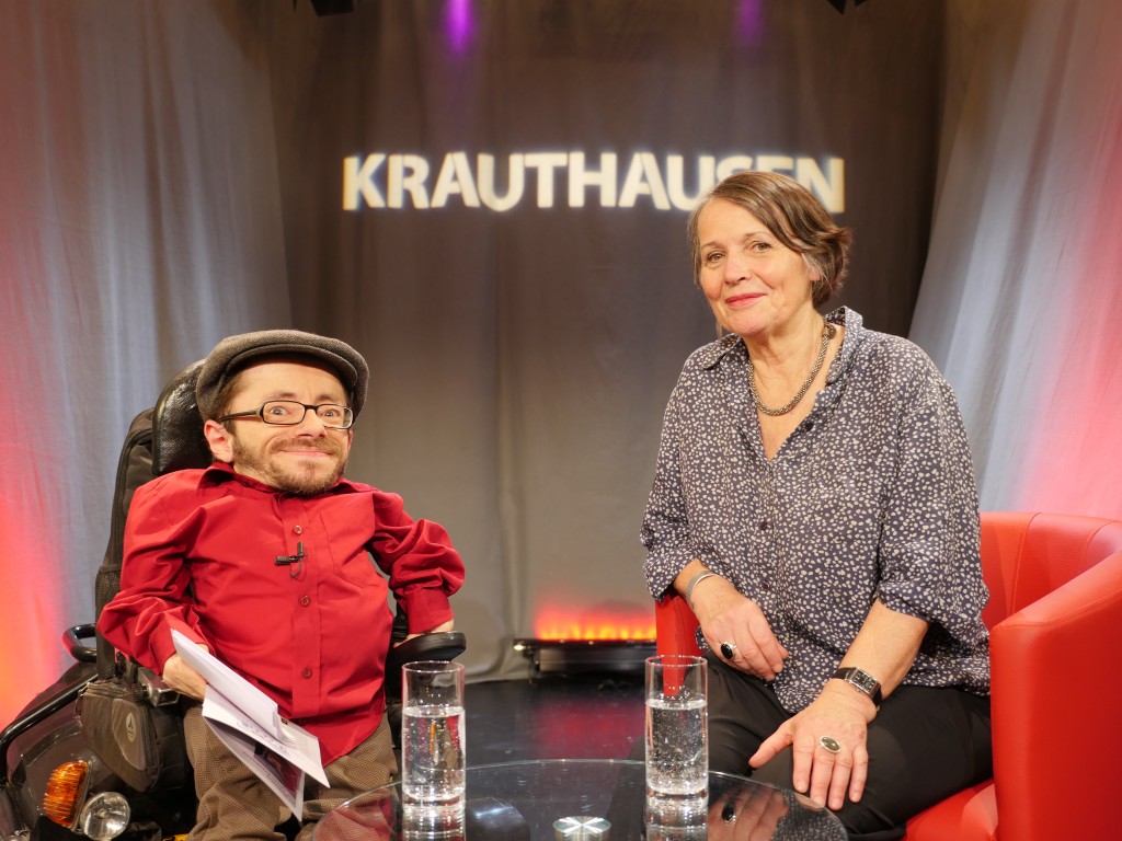 Talkgast Gisela Höhne mit Raul Krauthausen